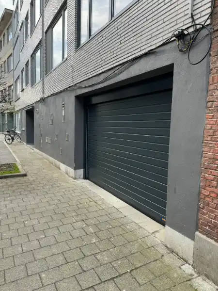Overdekte autostaanplaats centrum Mechelen foto 3