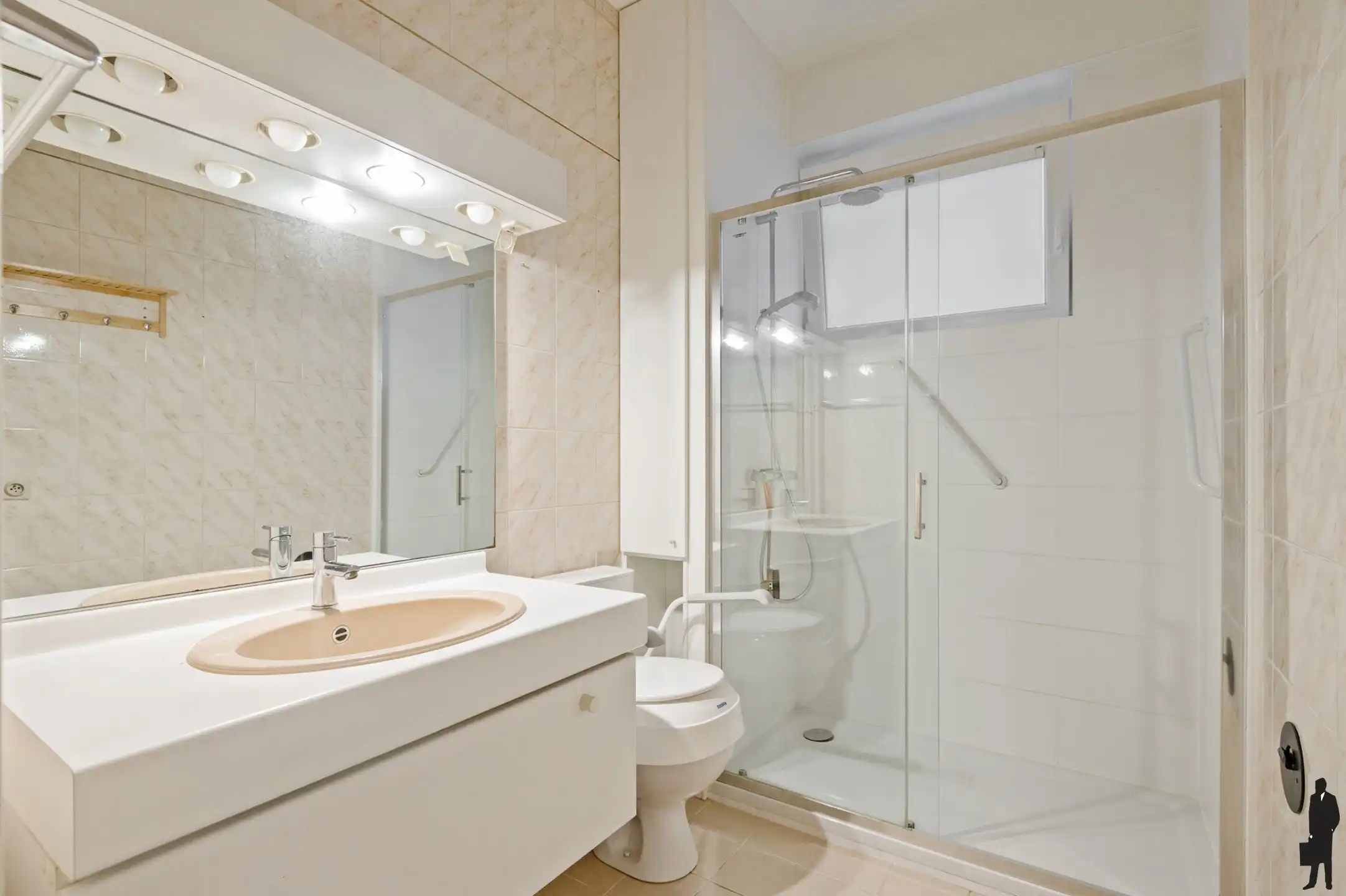 Ruim en lichtrijk appartement op toplocatie foto 8