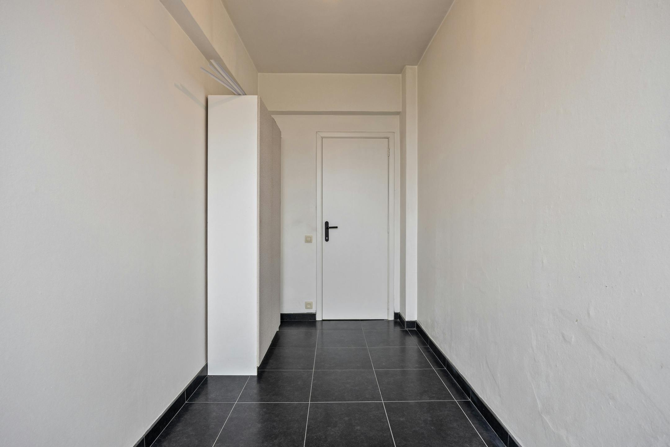 Instapklaar appartement met 2 slaapkamers in Boom foto 6