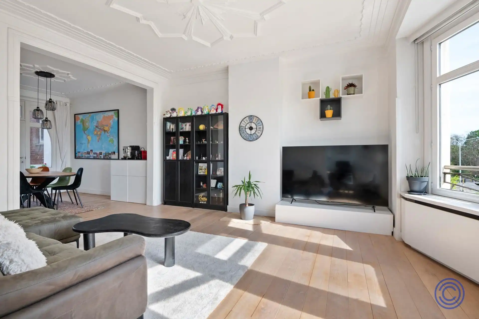 Karaktervol duplexappartement met terras in hartje Zurenborg! foto 4