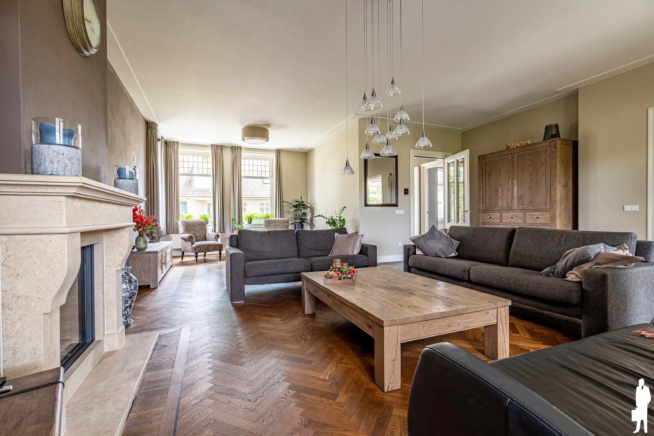 Villa met 6 slpk. 2 badk. en garage op 900m² nabij NL grens. foto 5