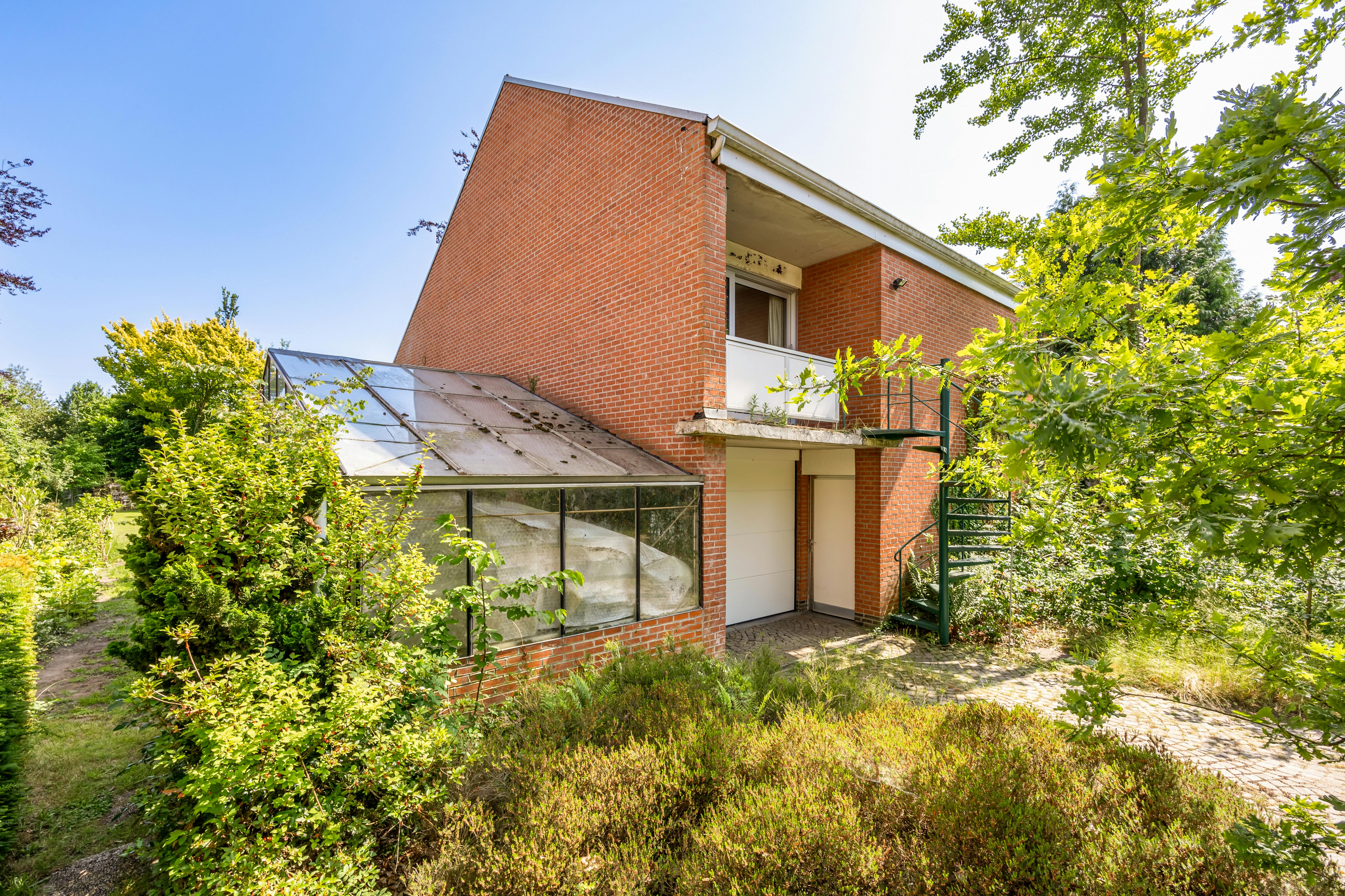 Te renoveren ruime gezinswoning met 5 slaapkamers te Hasselt foto 31