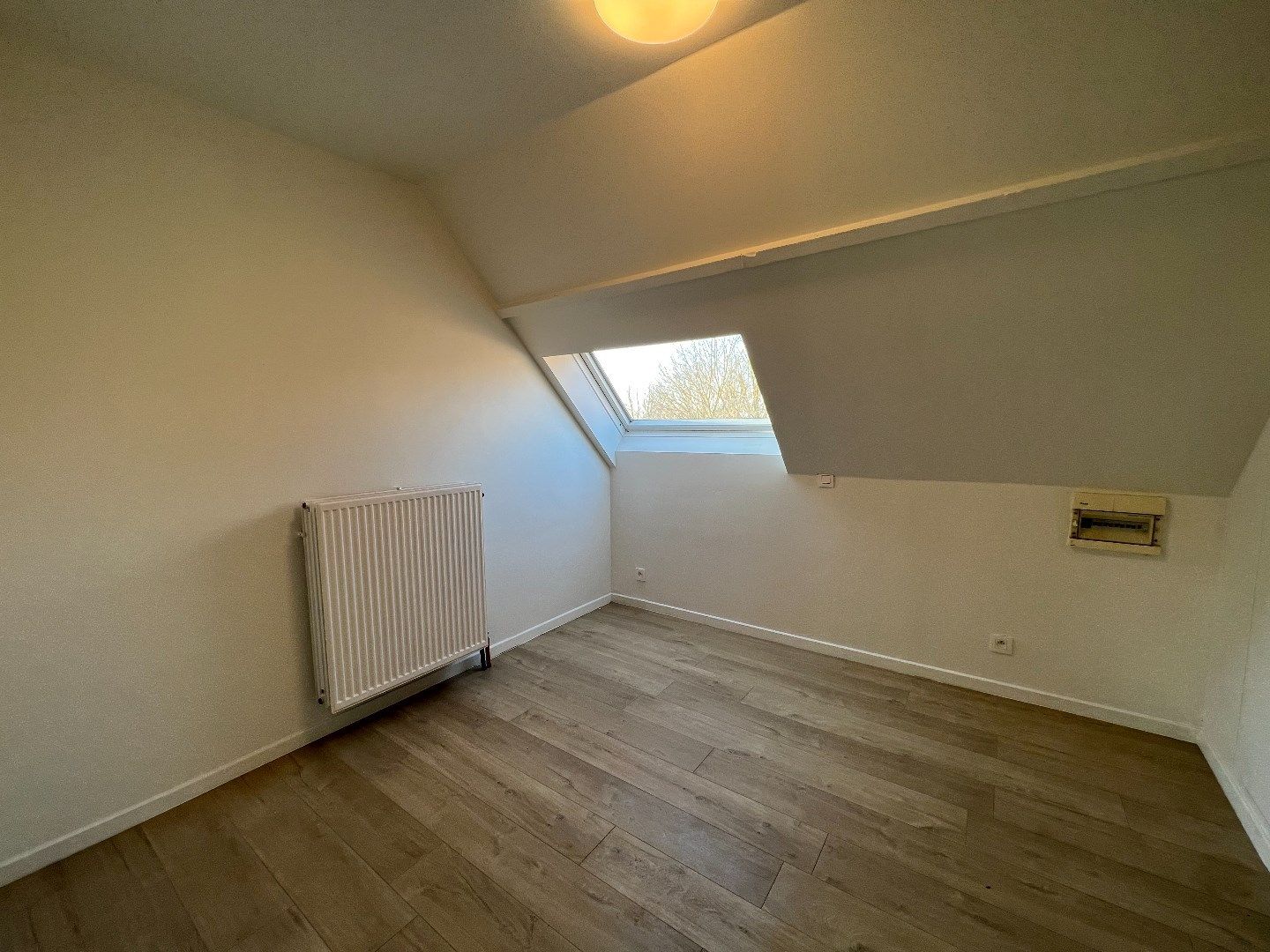 GEZELLIG APPARTEMENT MET 1 SLAAPKAMER IN CENTRUM IEPER foto 5