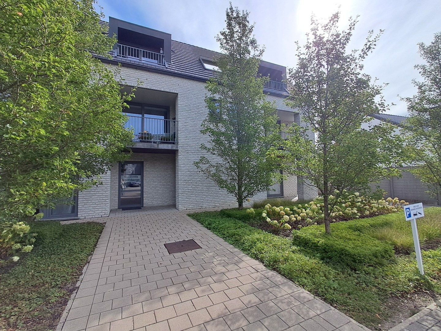  Instapklaar appartement te Oedelem foto {{pictureIndex}}