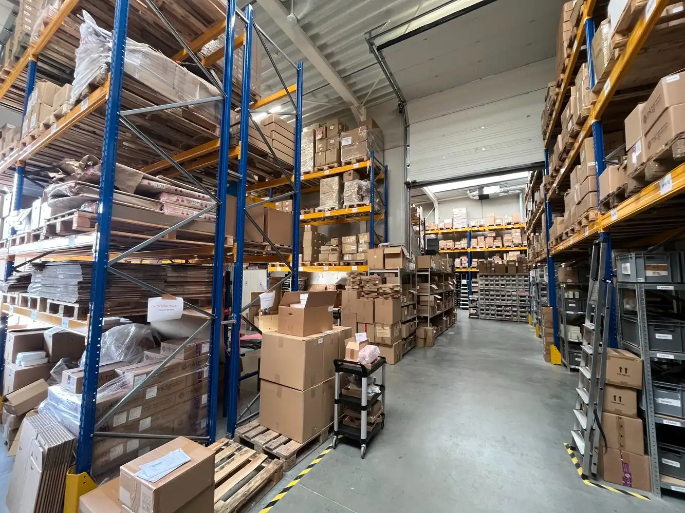 KMO-unit 324m² met mezzanine foto 3