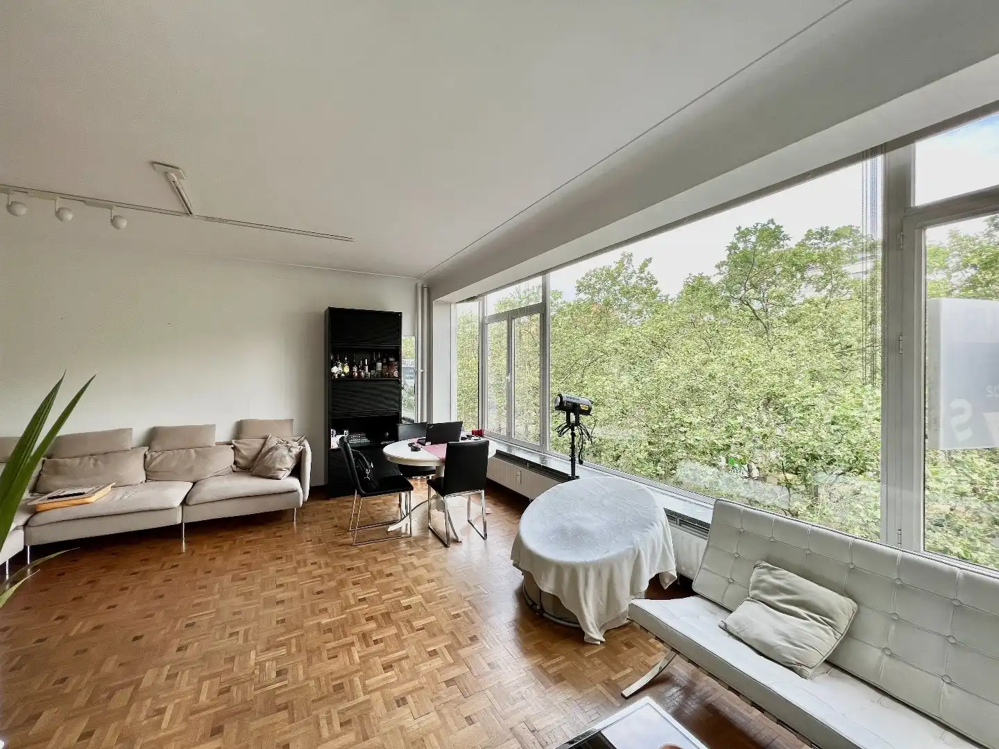 Modern ingericht GEMEUBELD 2 slpk appartement  foto 6