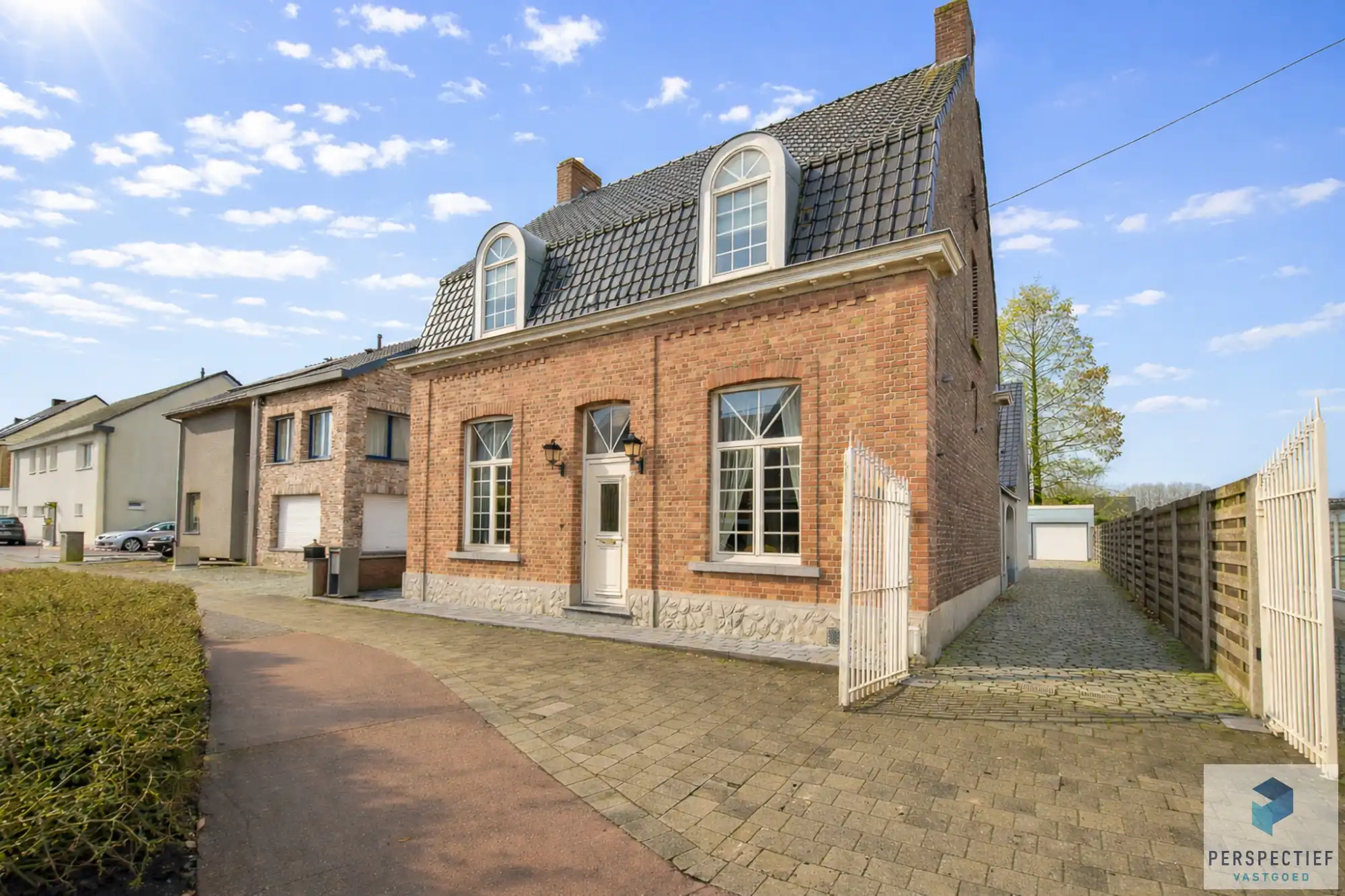 BEZOEKMOMENT ZATERDAG 28/02 VAN 16U TOT 17U30 |&nbsp;Karaktervolle grote (320m²) woning met prachtige tuin op 1300m² foto 22