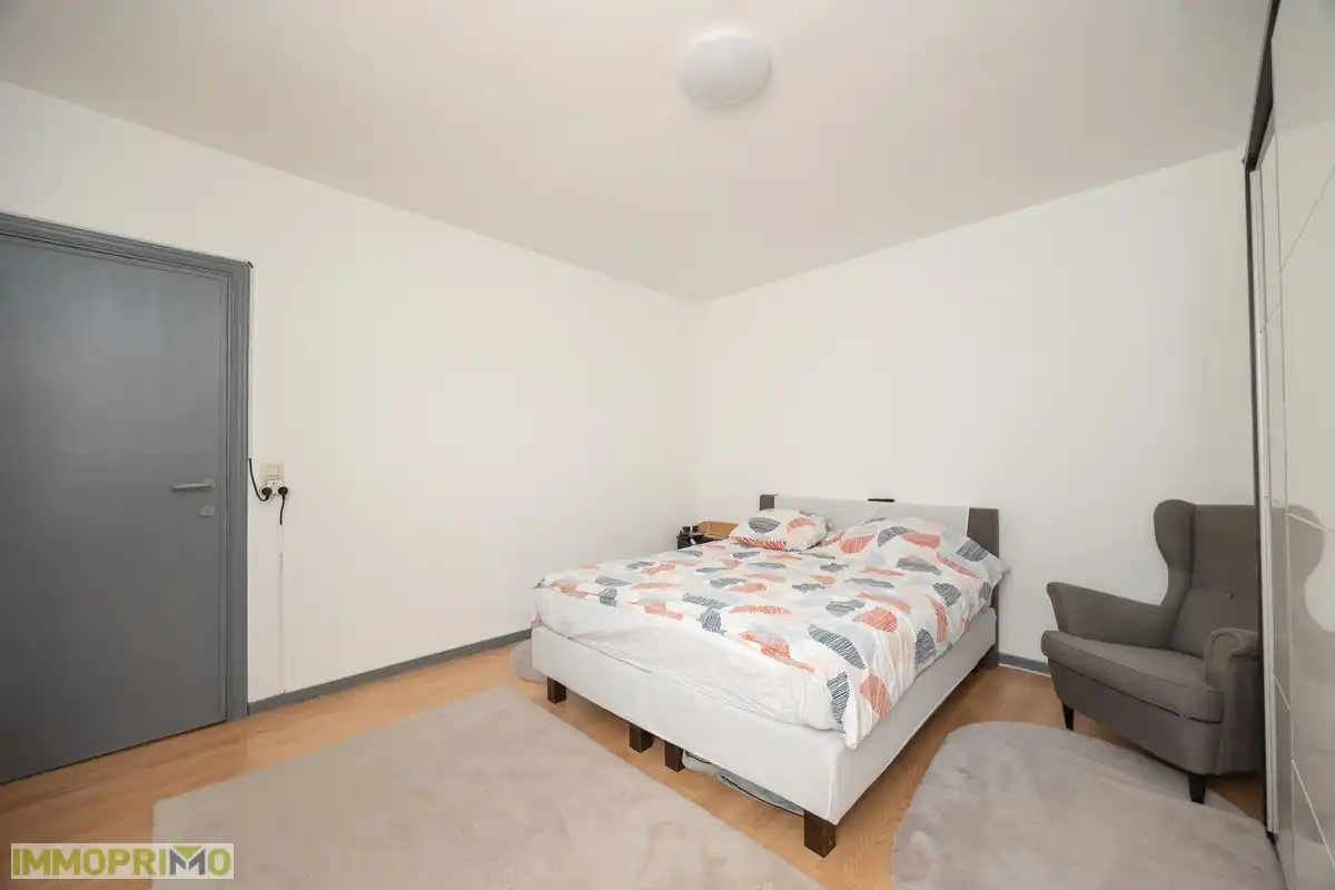 Ruim en lichtrijk appartement met 3 slaapkamers en terras in het hart van Deurne foto 12