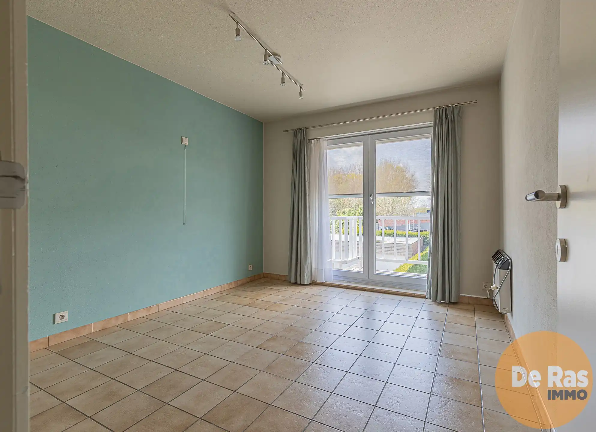 HERZELE- Verzorgd 2-slaapkamerappartement met 2 terrassen foto 13
