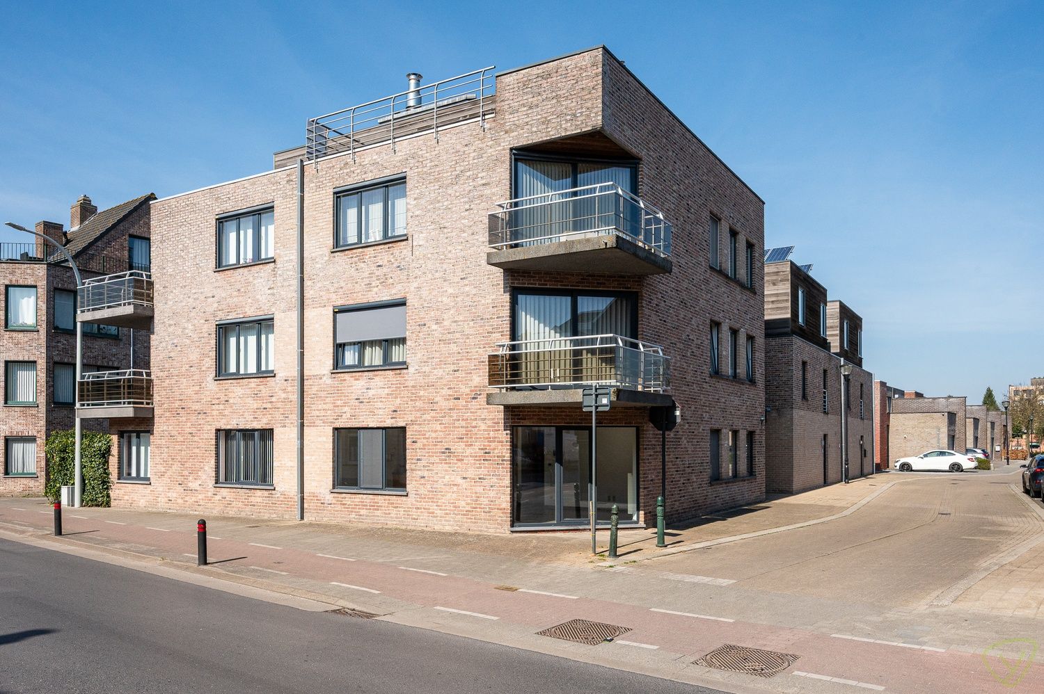 Instapklaar Gelijkvloers Appartement in Eeklo: Comfort en Ruimte op Toplocatie foto 21