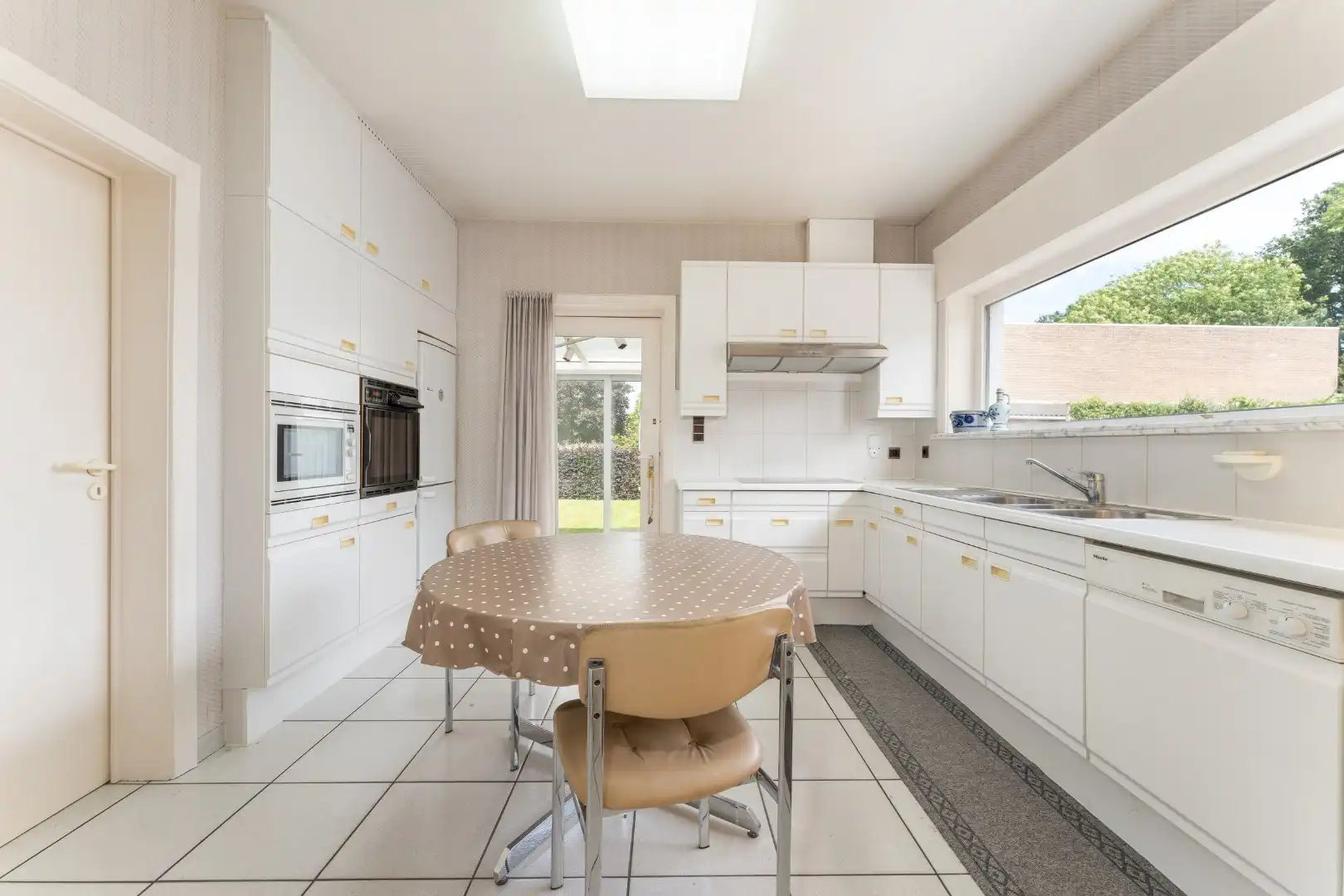 Centraal gelegen lichtrijke villa met 3 slpk, tuin en garage, Torhout foto 11