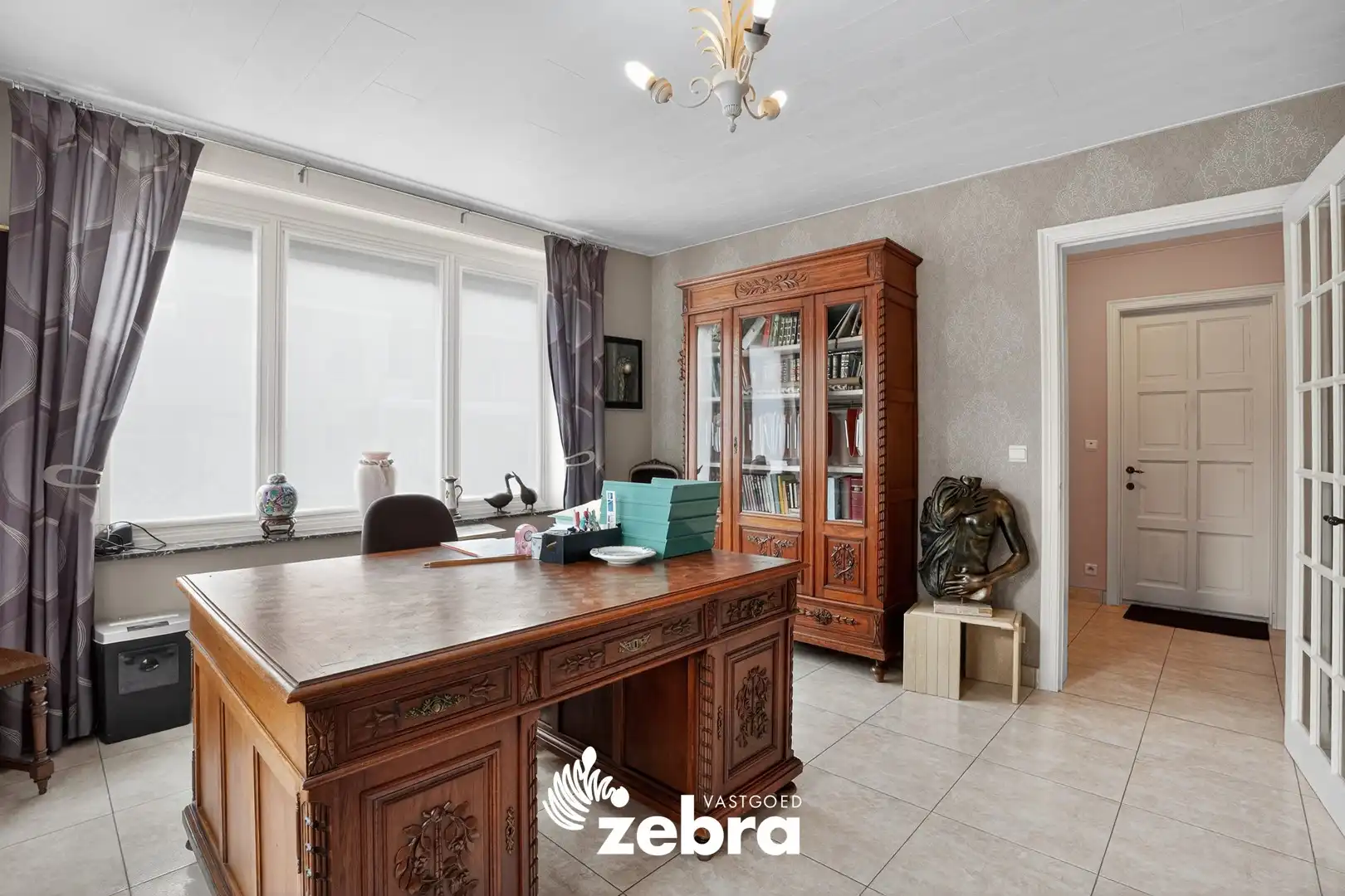 Unieke burgemeesterswoning met authentieke charme, 6 slaapkamers en grote tuin nabij IJzer te Roesbrugge! foto 9