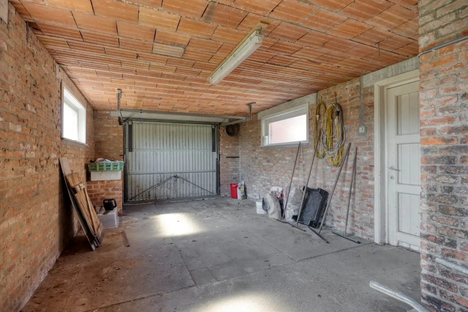Ruime te renoveren woning met uitbreidingspotentieel en zonnig perceel van 1.738 m² !  foto 27
