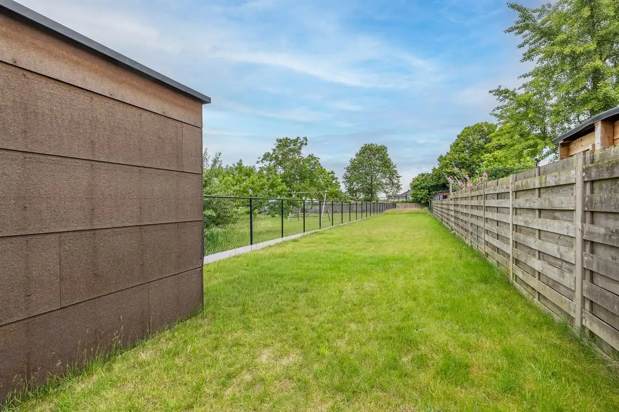 Prachtig, volledig vernieuwde woning met 3 slpk. foto 35