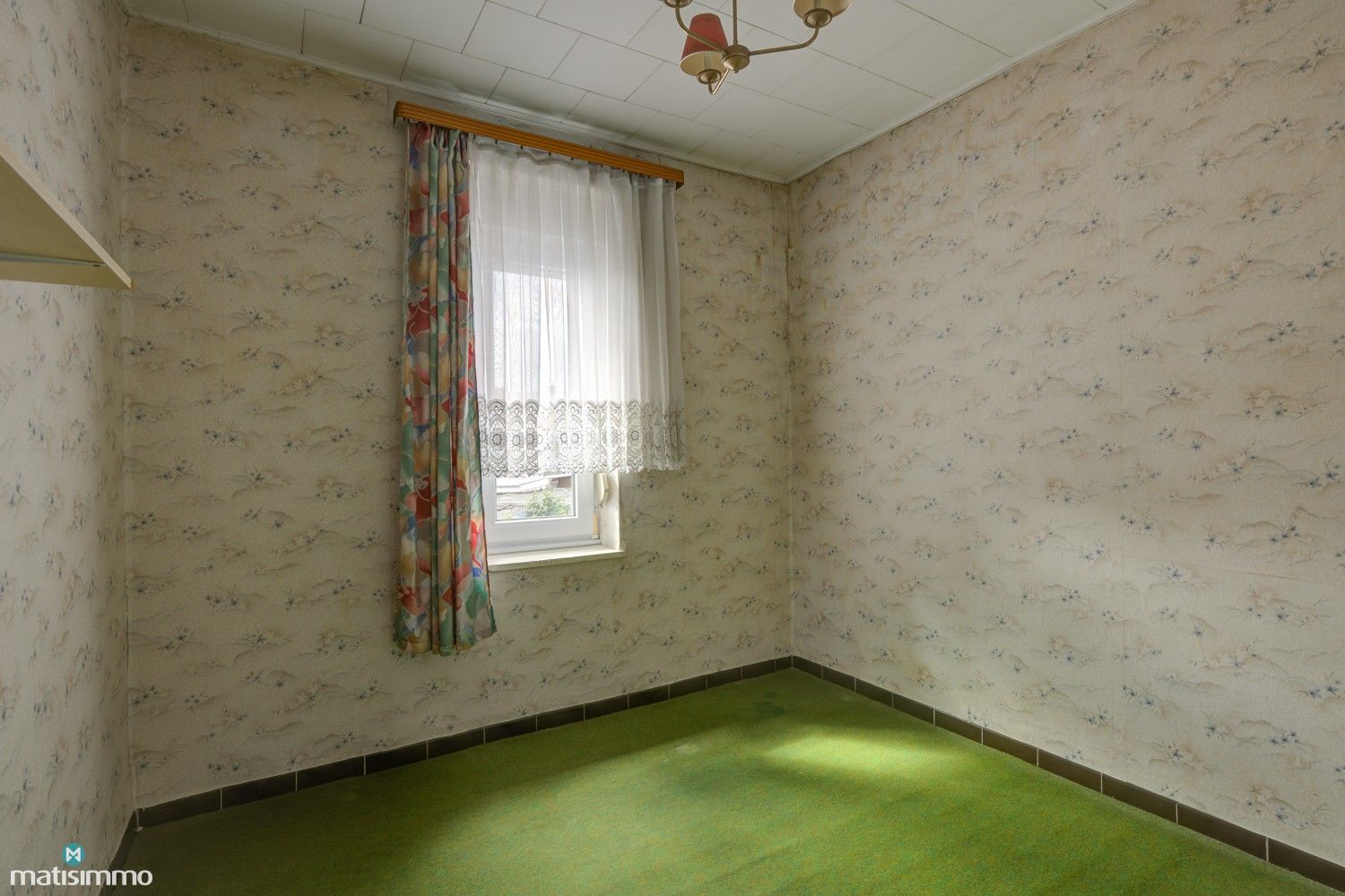 CHARMANTE EN GEZELLIGE WONING MET 4 SLAAPKAMERS, RUIME VRIJSTAANDE GARAGE EN TUIN TE GENK foto 20