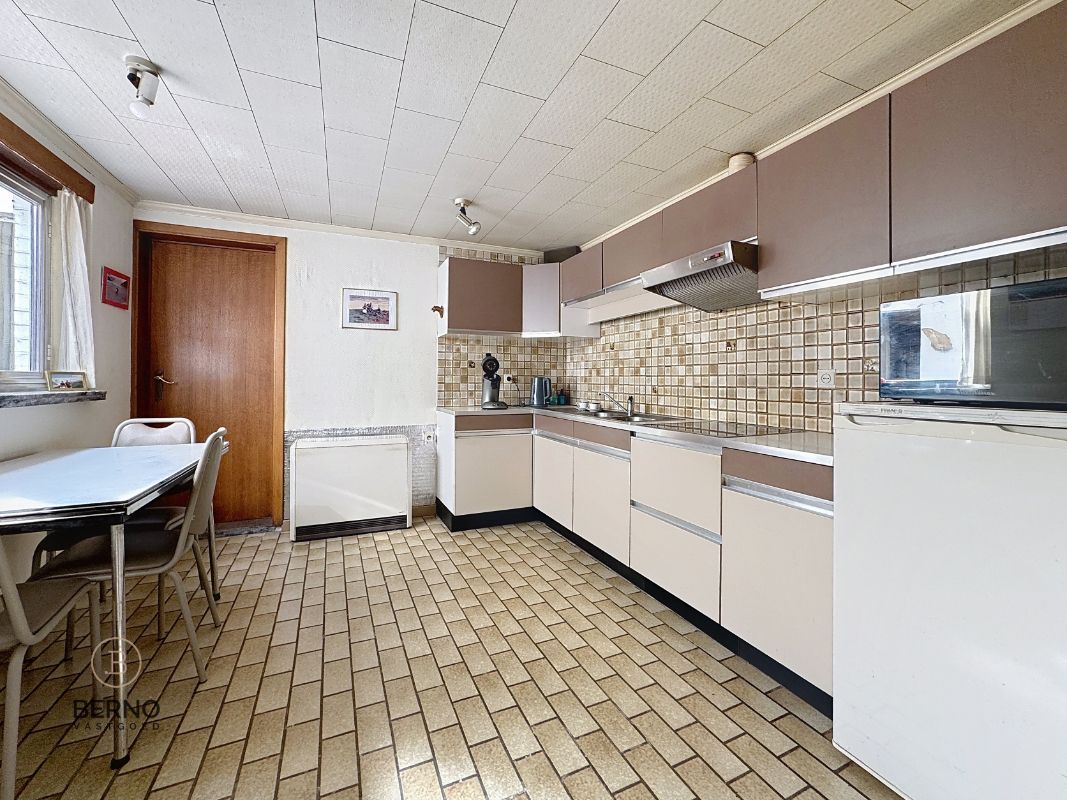 Te koop: Te renoveren woning met tuin en garage in Dendermonde foto 6