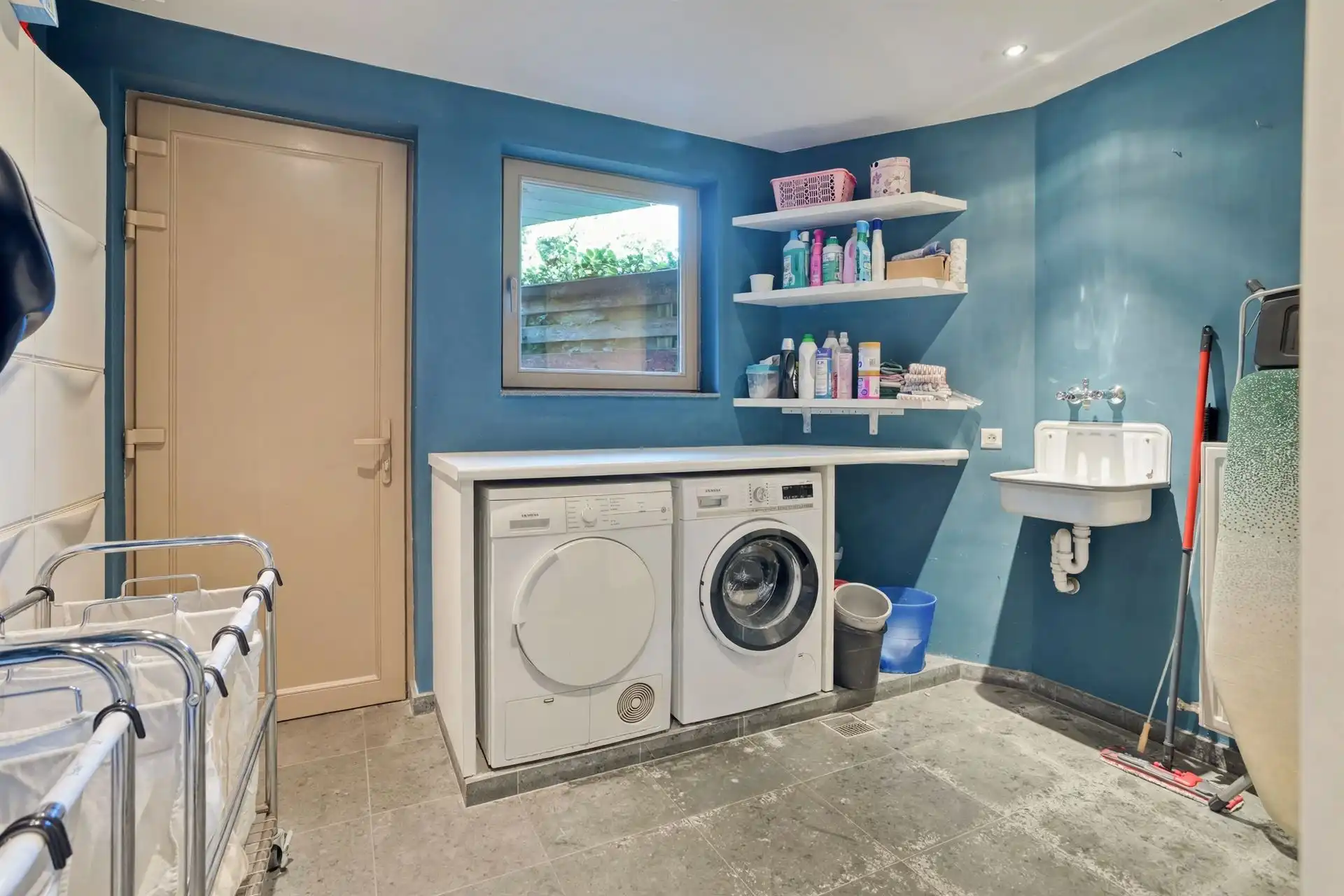 Prachtig gerenoveerde woning op een centrale ligging! foto 15
