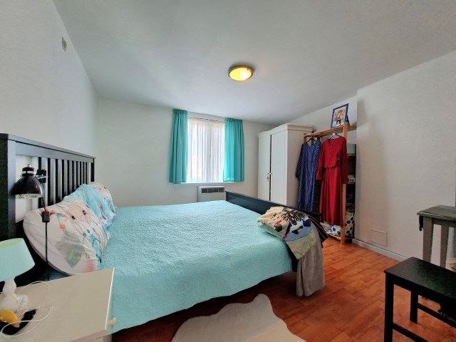 Rijwoning met trapgevel foto 11