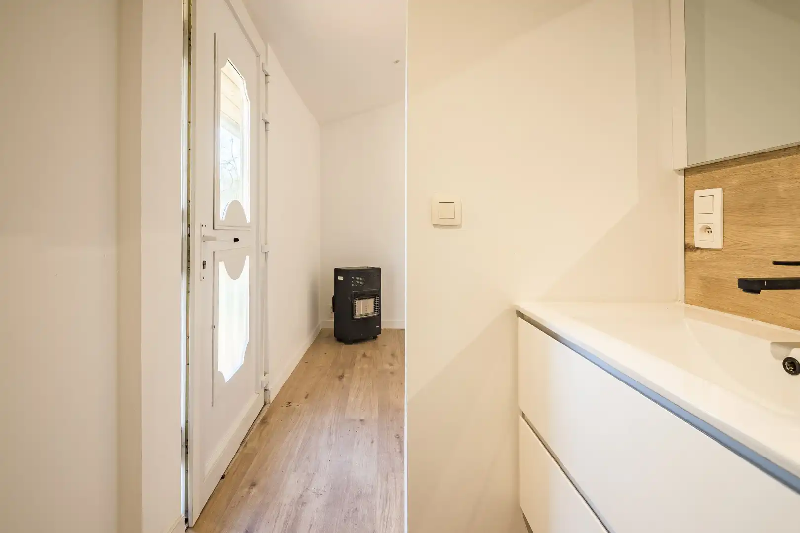 Gerenoveerd Buitenverblijf/bungalow Brecht! foto 13