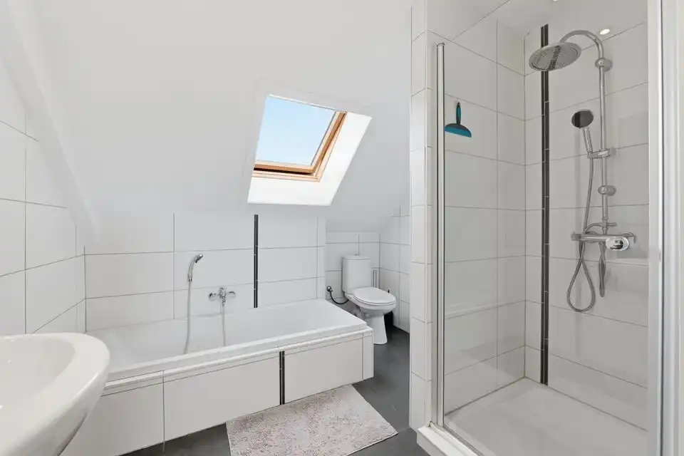 KNAP APPARTEMENT MET 3 SLKS EN EEN RUIM TERRAS IN BILZEN-HOESELT foto 24