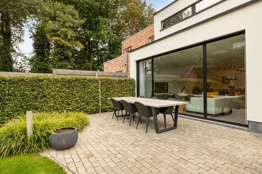 Moderne architecturale woning in een doodlopend straatje foto 22