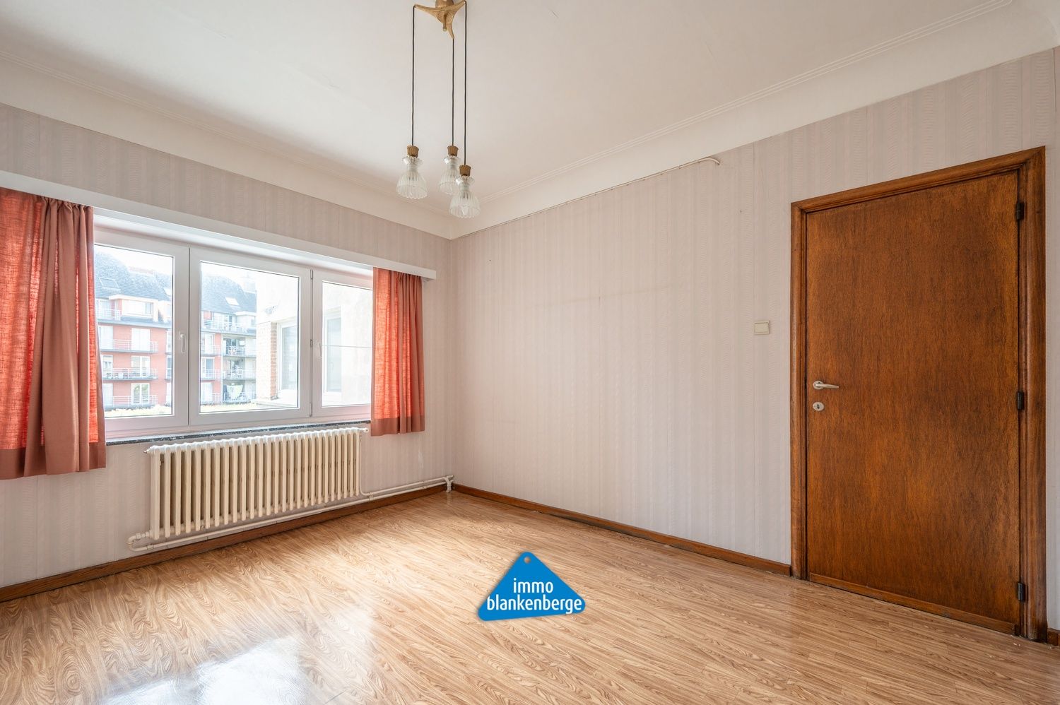 Ruime Bel-etagewoning op een Steenworp van Zee, Strand en Duinen foto 12