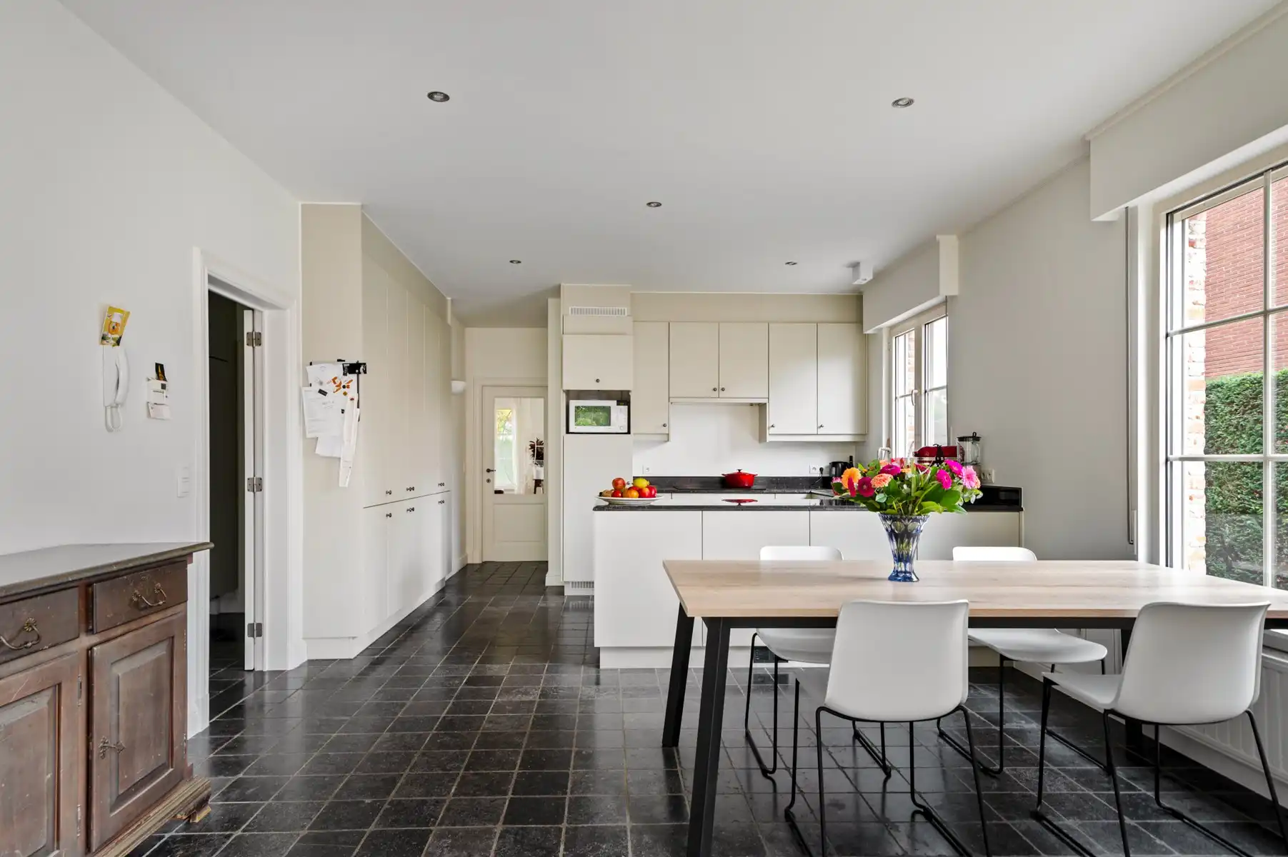 Uitstekend gelegen en energiezuinige woning foto 9