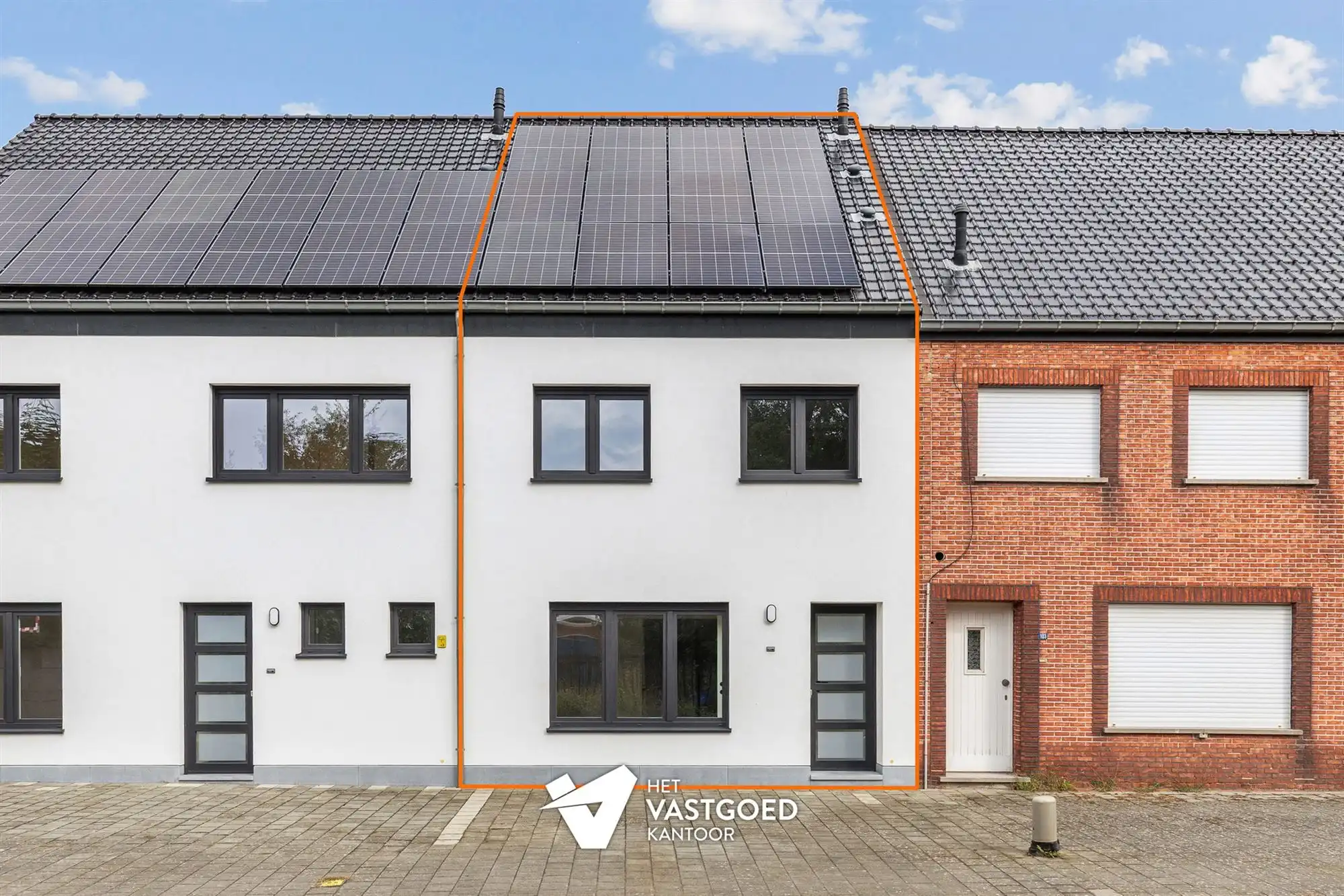 KWALITATIEF GERENOVEERDE WONING VLAKBIJ CENTRUM foto {{pictureIndex}}
