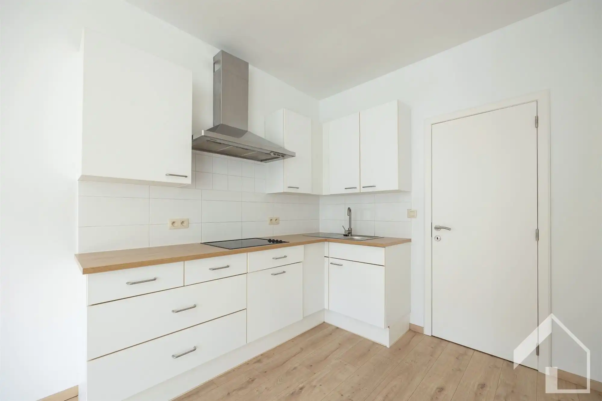 Opbrengsteigendom bestaande uit 7 studio's: mooi rendement! foto 4