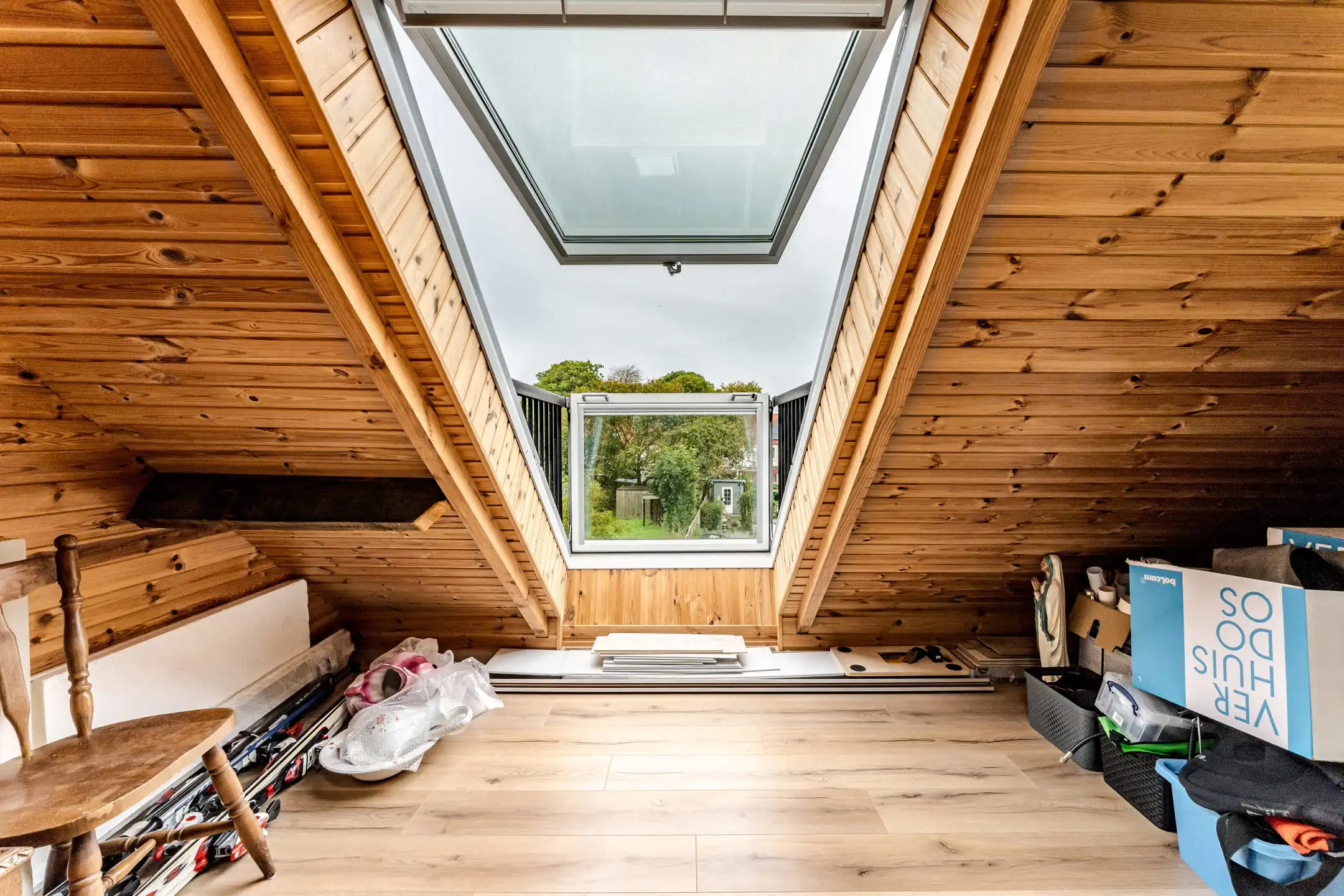 Halfopen bebouwing met 3 slpks en ruime tuin te Assebroek foto 21