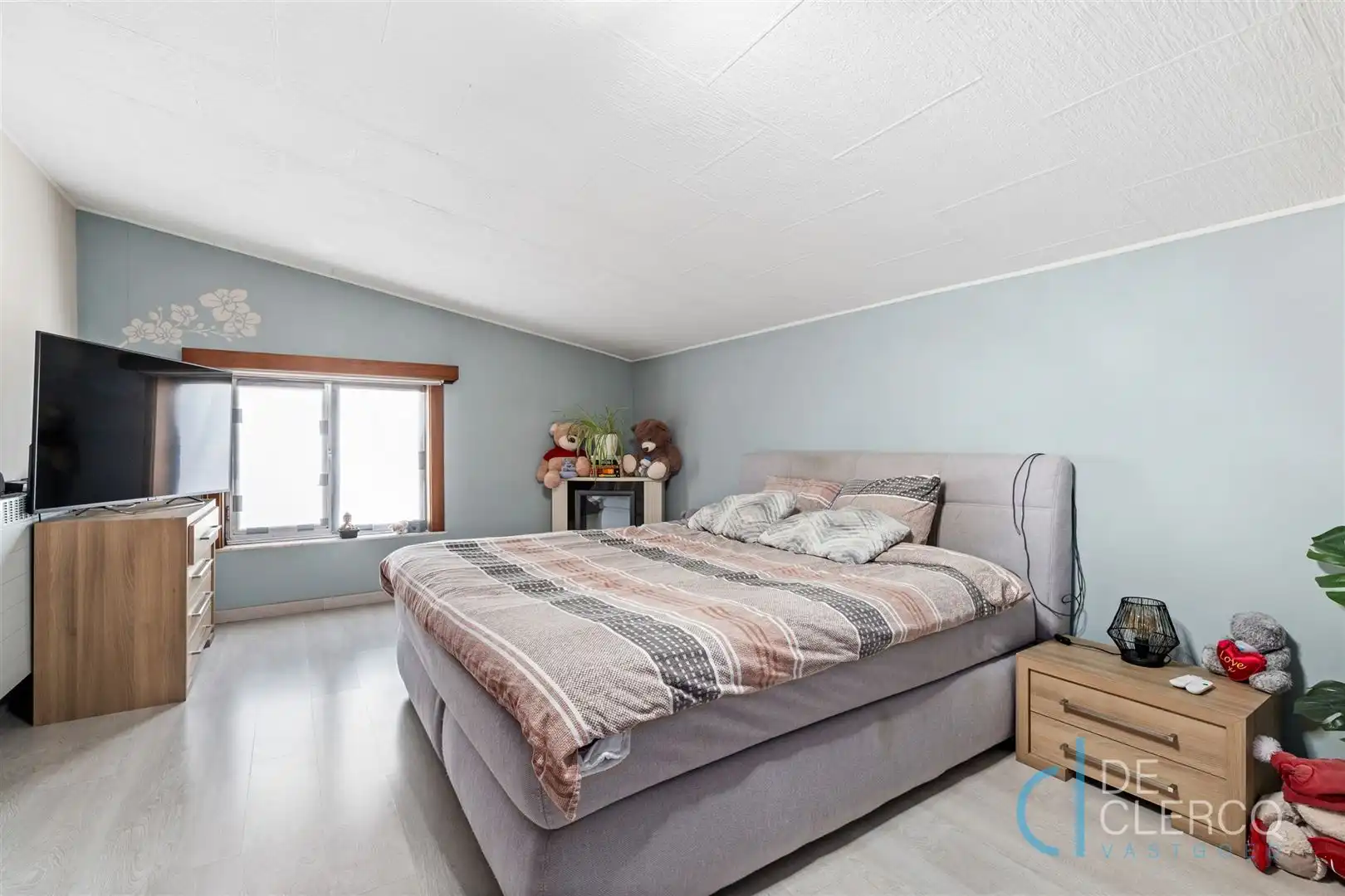 Halfopen woning met garage én grote oprit te koop Lochristi foto 10