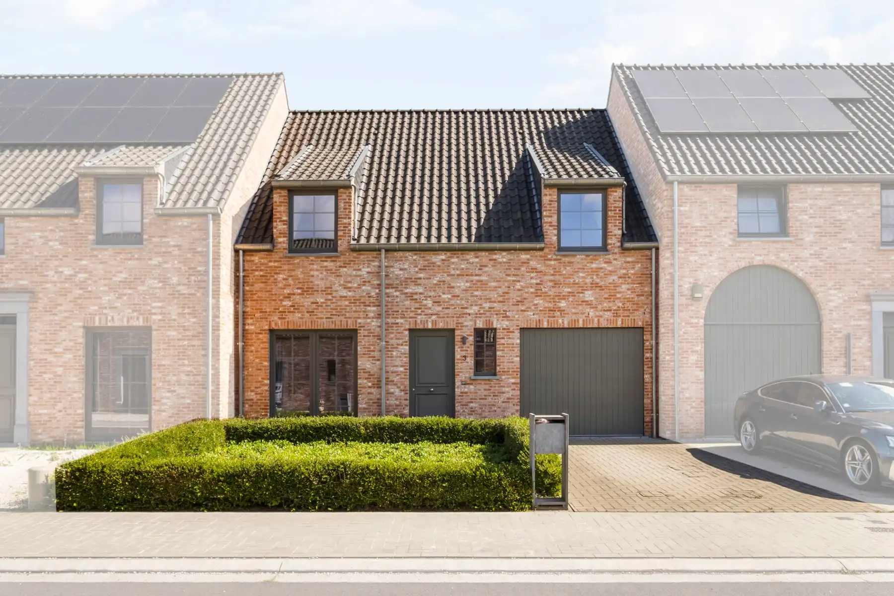 Ruime, energiezuinige woning te Sint-Michiels foto {{pictureIndex}}