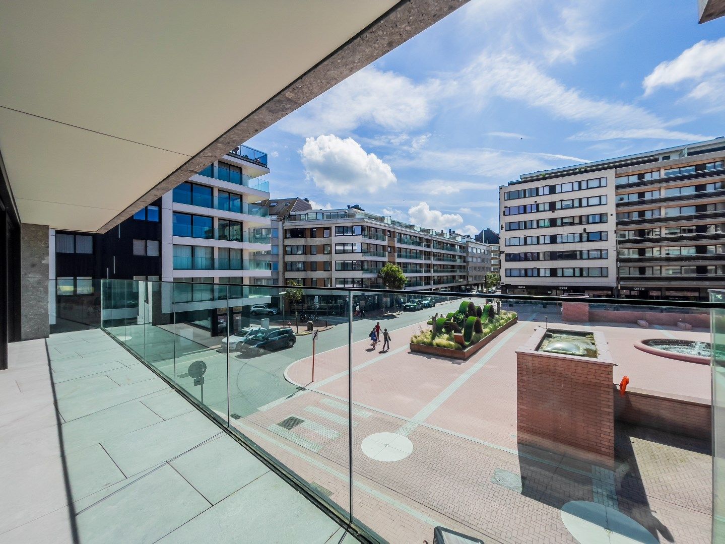 Exceptioneel hoekappartement (zuid -west oriëntatie 23 meter gevelbreedte) met OPEN zicht en zijdelings ZEEzicht aan het Lichttorenplein foto 8