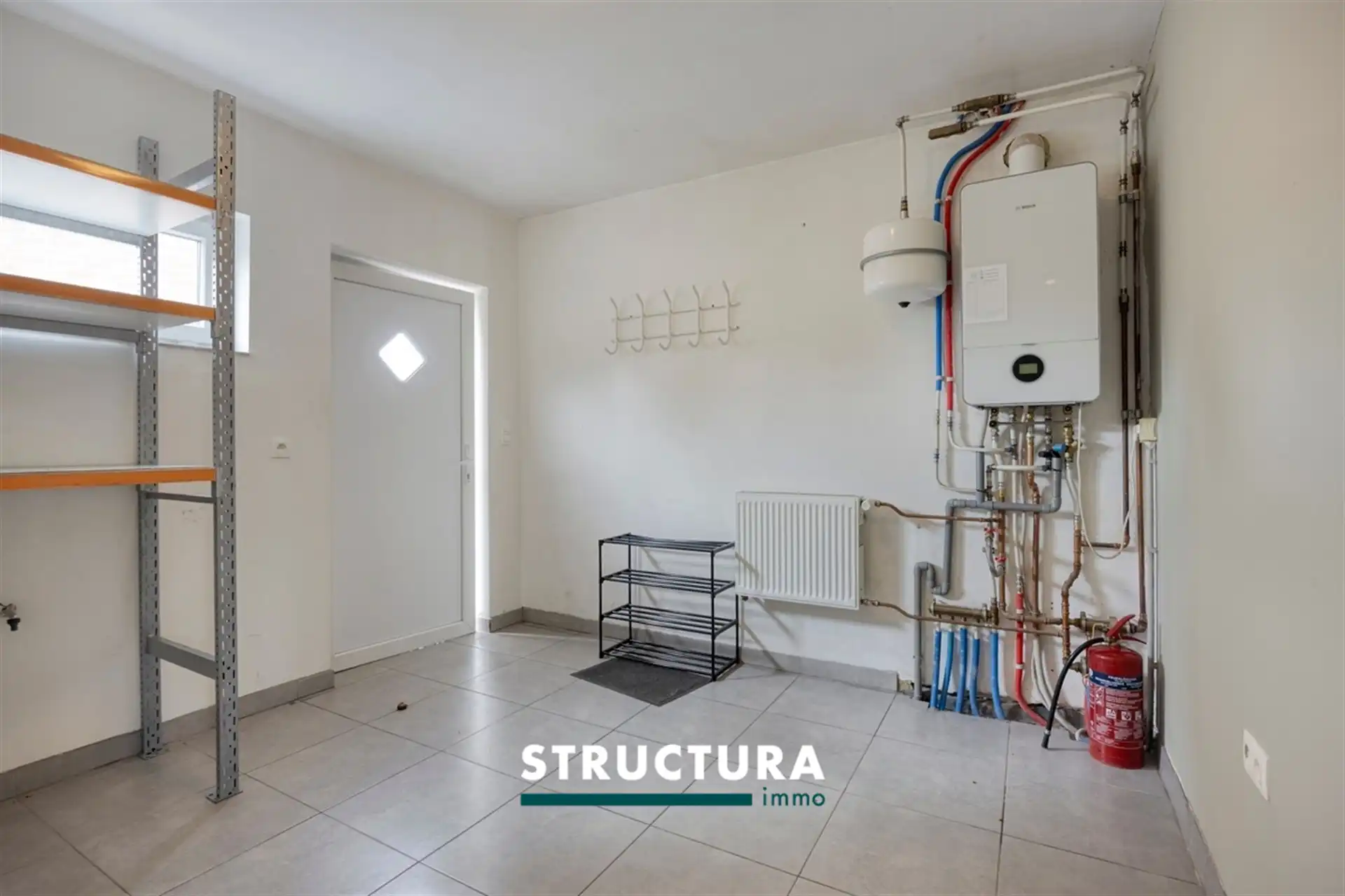 Unieke woning met polyvalent bijgebouw foto 18