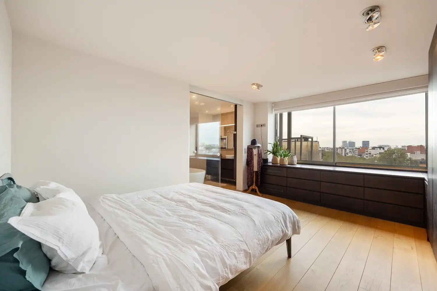 Fantastische energiezuinige penthouse (EPC B!) aan de Nationale Bank met 2 slaapkamers en 2 badkamers, zalig terras 20m², ruime kelder en 2 optionele garages foto 26