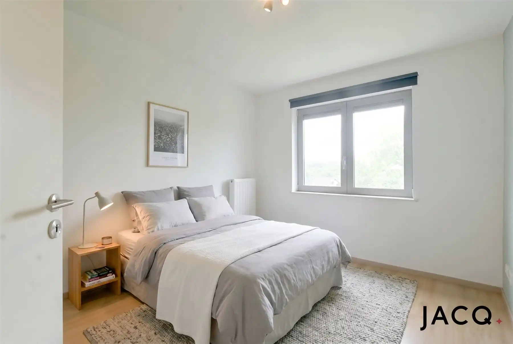 Instapklaar appartement met 2 slaapkamers op toplocatie! foto 9