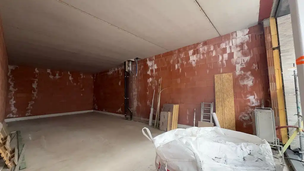 Nieuwbouw winkelruimte te koop op toplocatie in Deinze foto 5