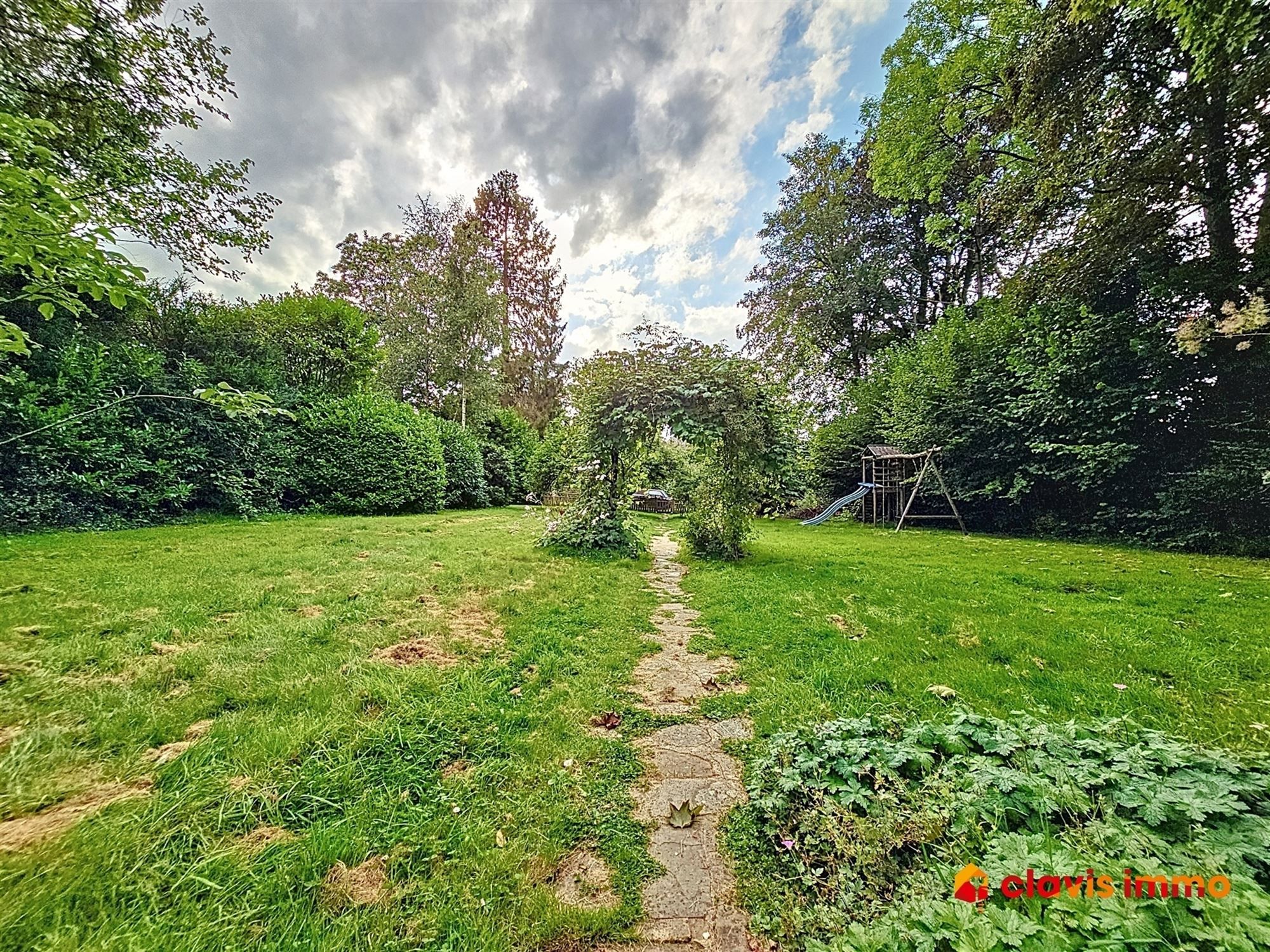 Prachtige villa met 5 slaapkamers en een grote tuin foto 18