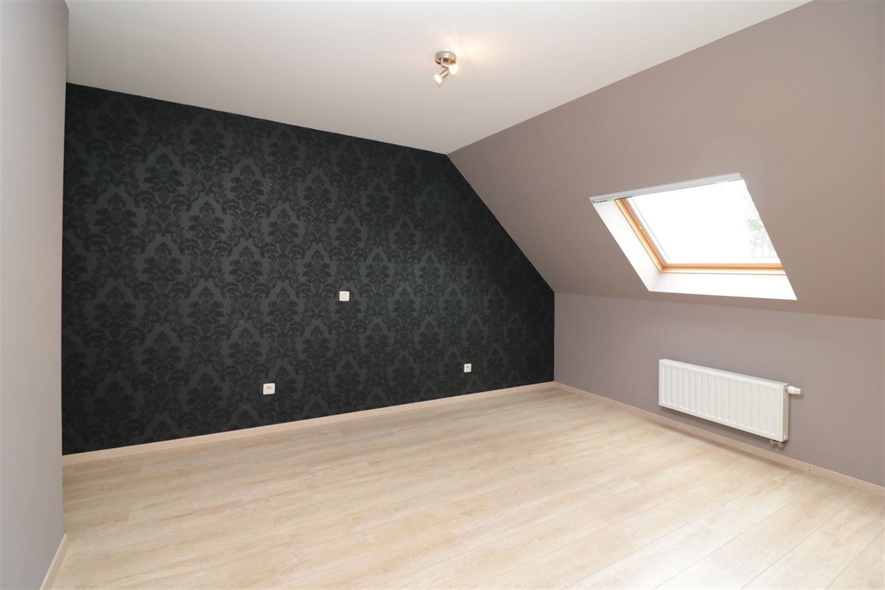 Triplex met groot zuidterras, garage, nabij E314 foto 24