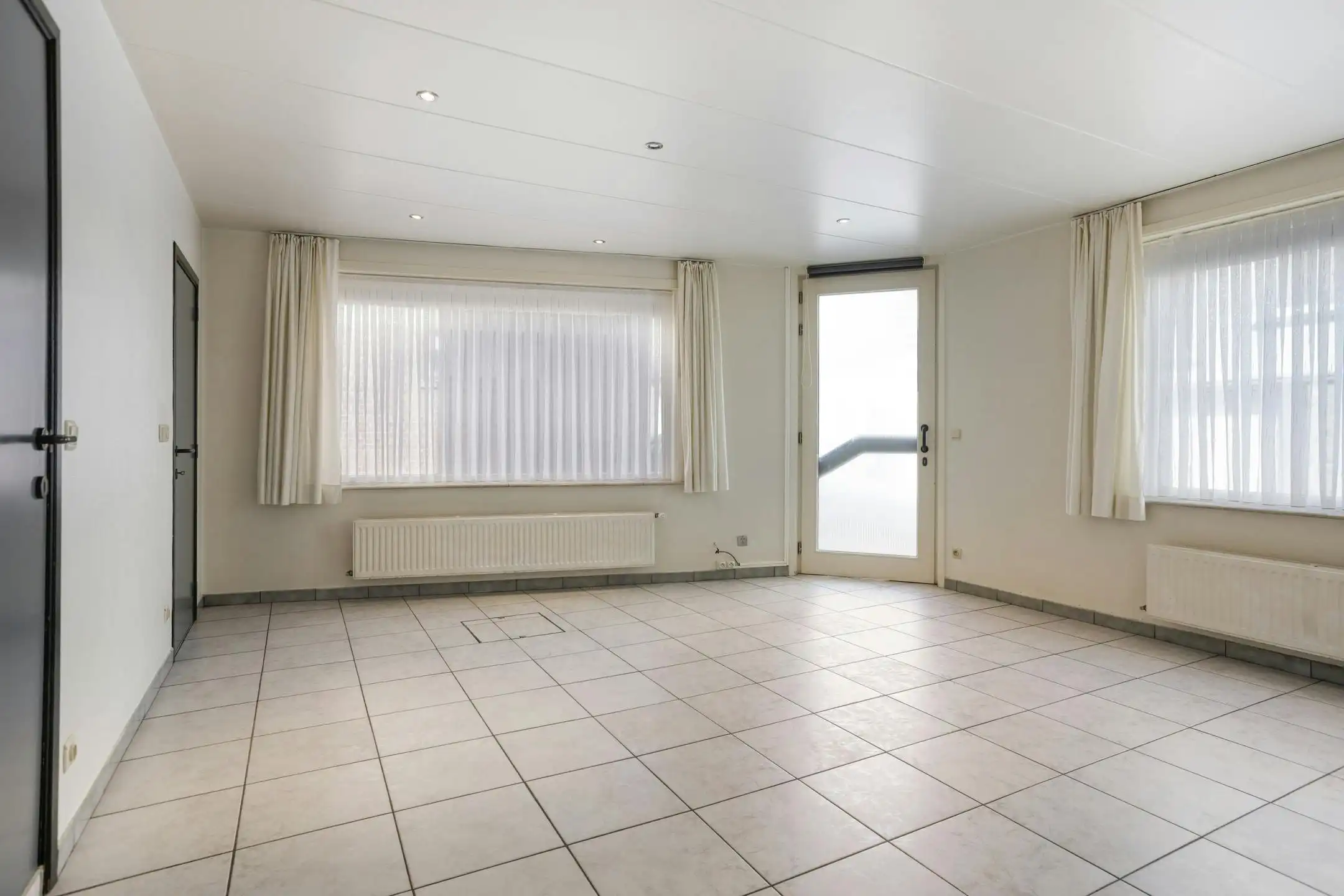 Instapklaar huis te koop in Ieper centrum foto 7