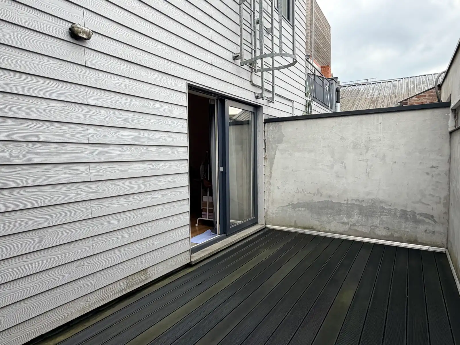 Ruim en energiezuinig gelijkvloers appartement (115 m²) met terras en staanplaats in hartje Diest foto 3