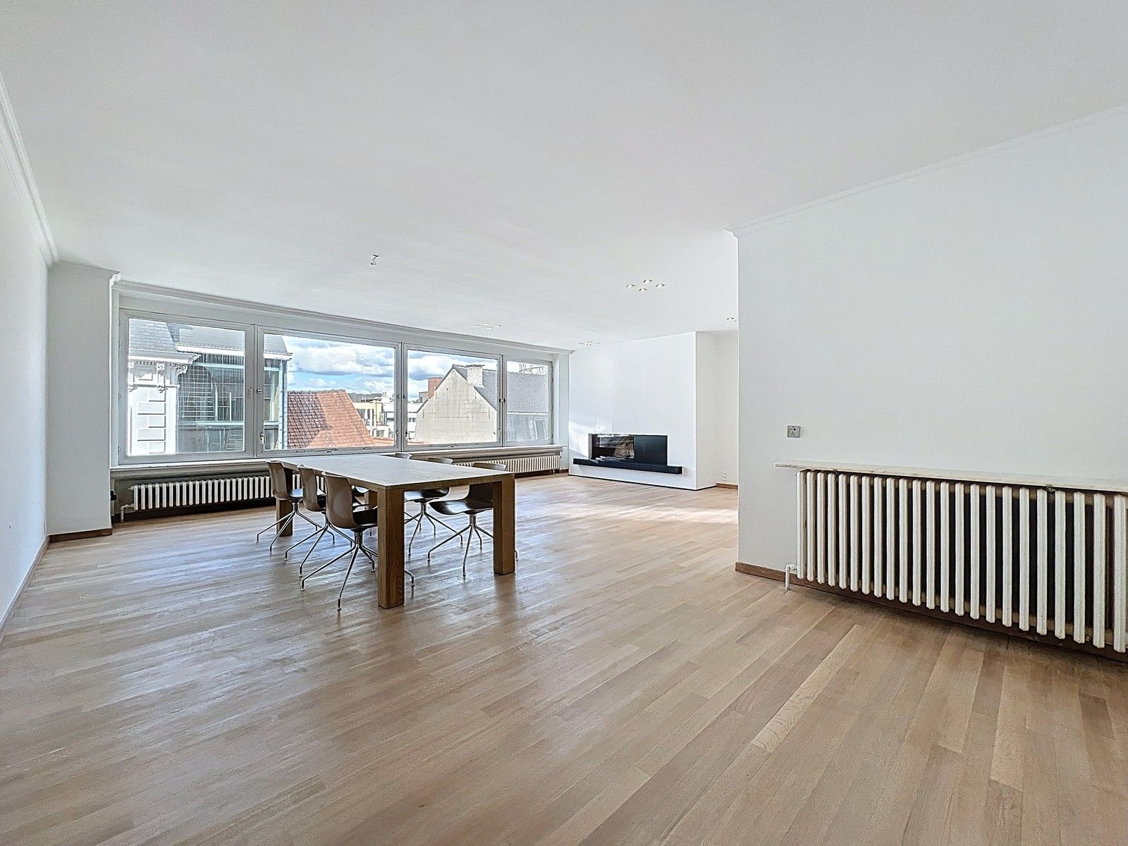 Rustig gelegen LICHTRIJK 3 SLPK appartement (157m²) nabij centrum en station Roeselare. foto 6