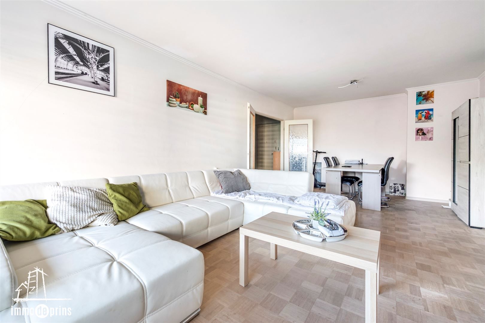 Goed onderhouden verhuurd appartement  met 2 slaapkamers foto 7