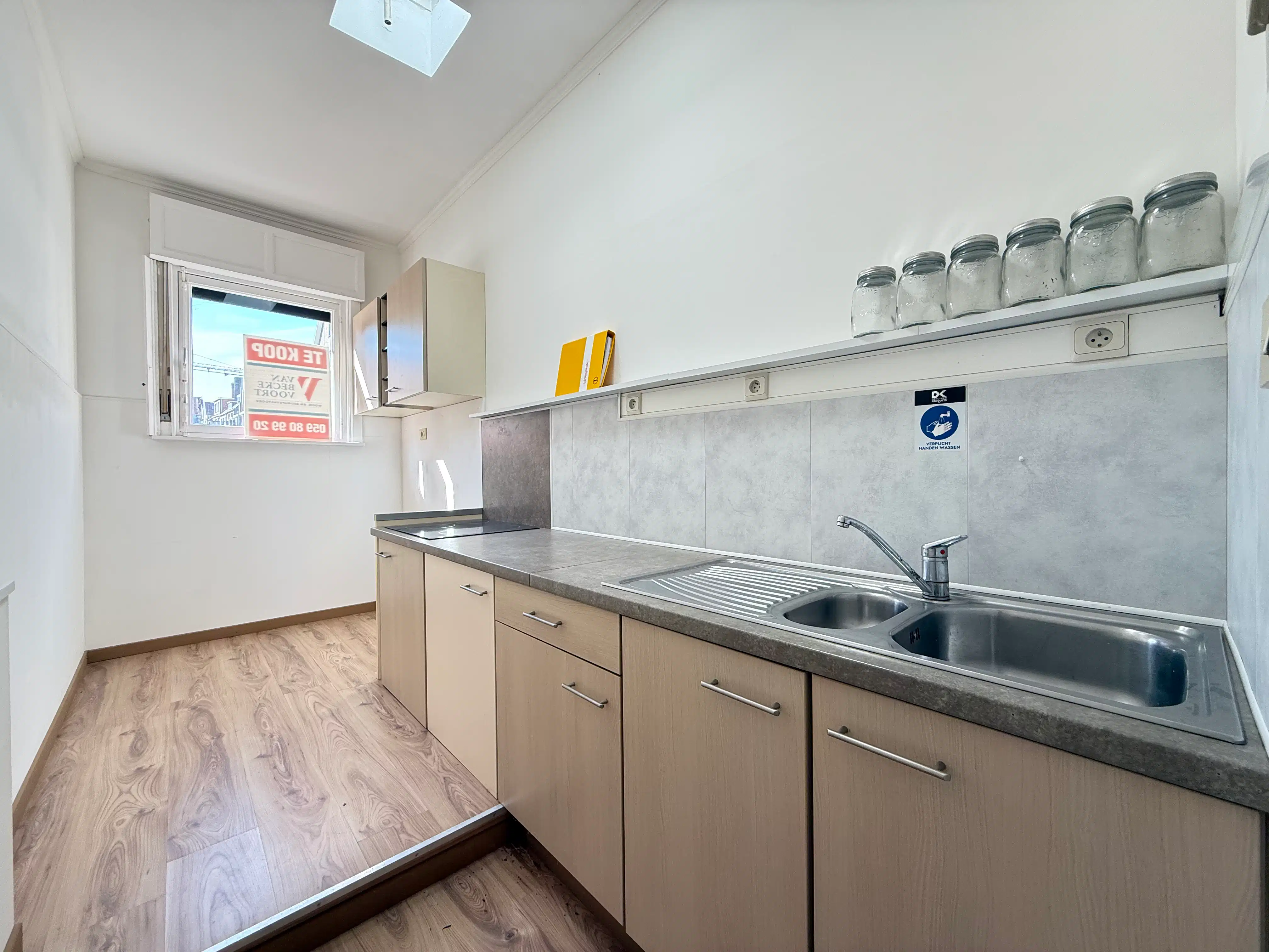 Handelsgelijkvloers 60m² foto 7