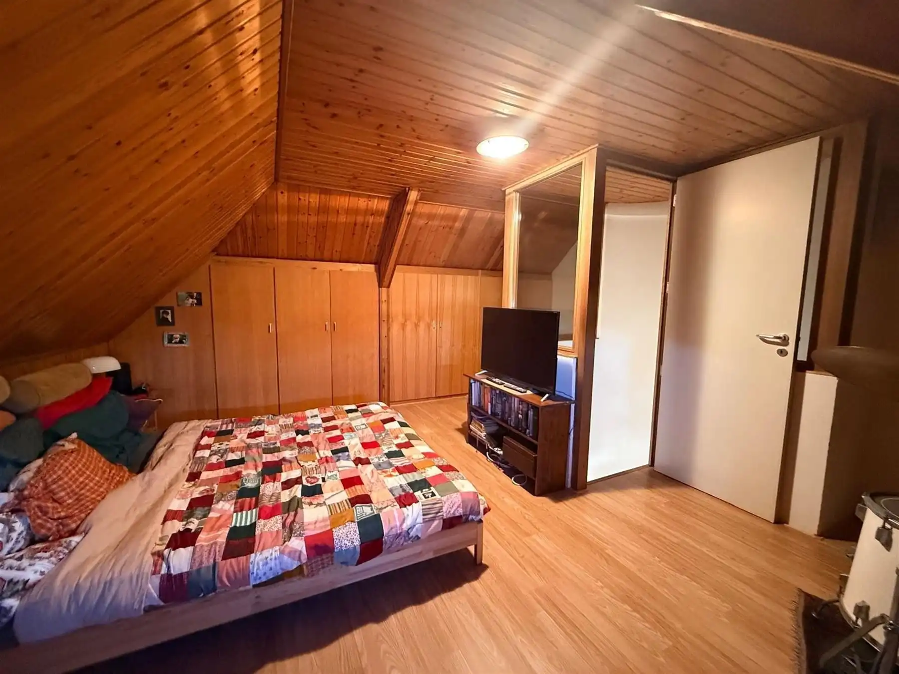 GOEDE GELEGEN 3-GEVELWONING MET TUIN foto 15