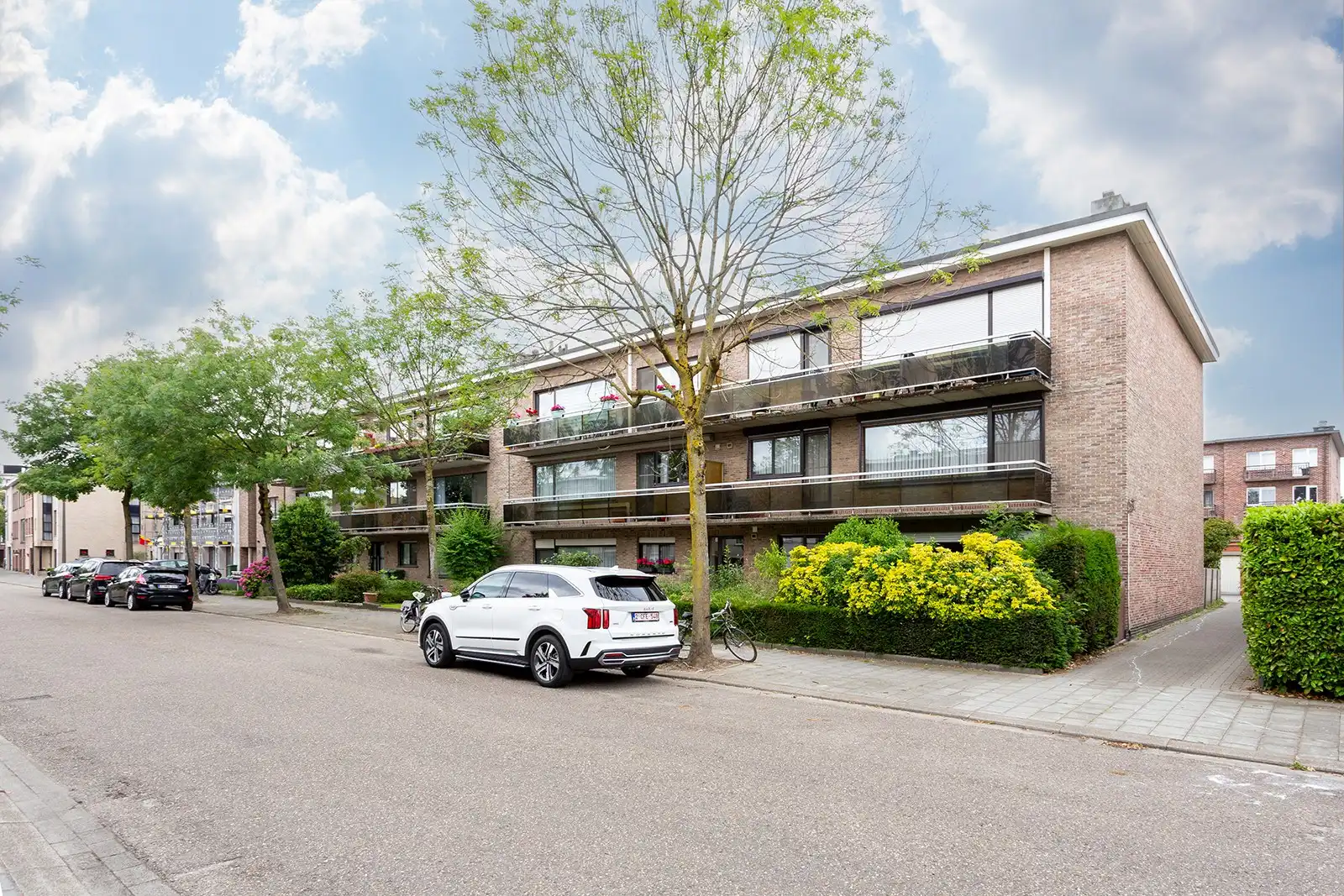 Ruim, gerenoveerd gelijkvloersappartement met garagebox! foto 26