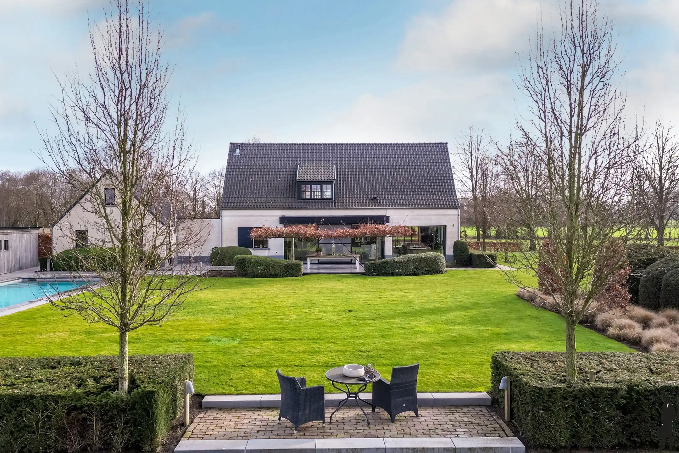 Instapklare villa temidden van uitgestrekte weilanden en landerijen!  foto 5