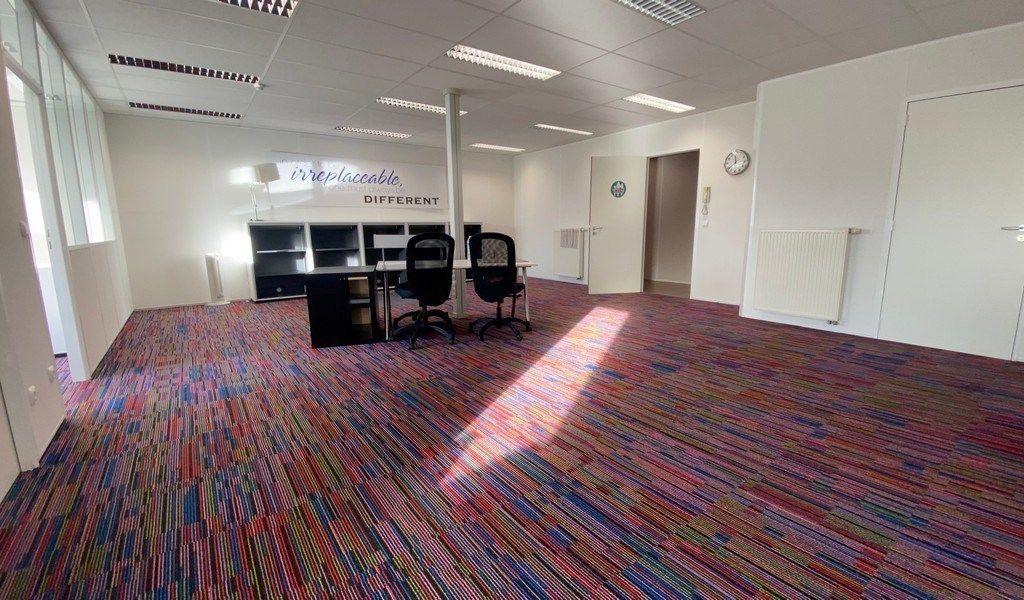 Instapklaar kantoor te huur in Brandstraat, Lokeren foto 12