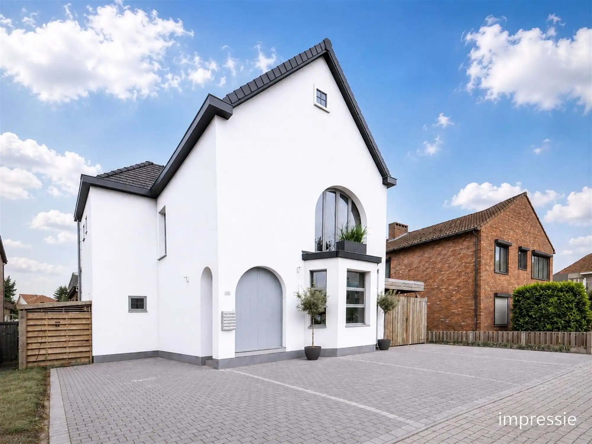 Vrijstaande woning met ruimte voor vrij beroep foto 3