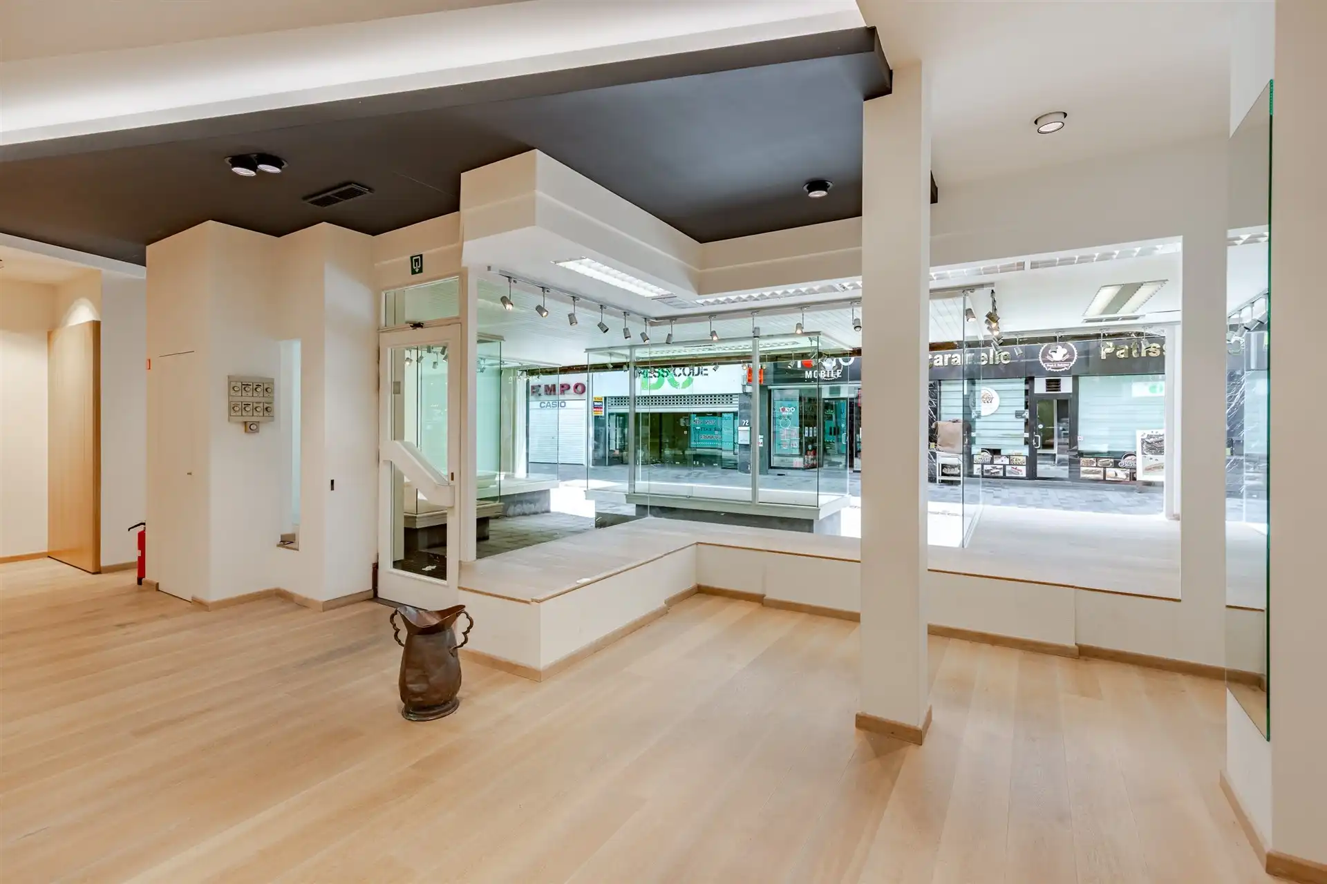 Karaktervol handelshuis in hartje Aalst met tal van mogelijkheden foto 9